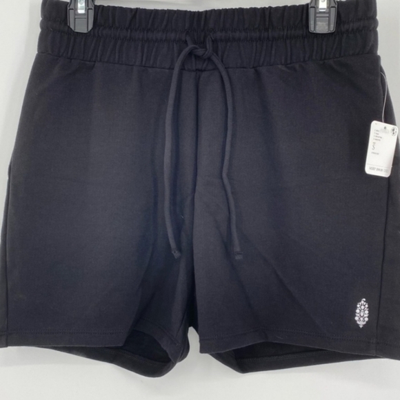 NWT Free People Sunny Short Black Size Small - Picture 2 of 4